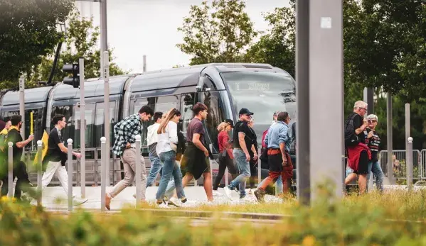 mobilite douce - tram TBM - Stade Atlantique Bordeaux Metropole